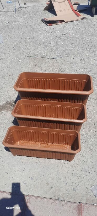 Bitkilər üçün dibçəklər: Dibceklər gulqabilar duzbucaqli yumru asilqan kvadrat — 8