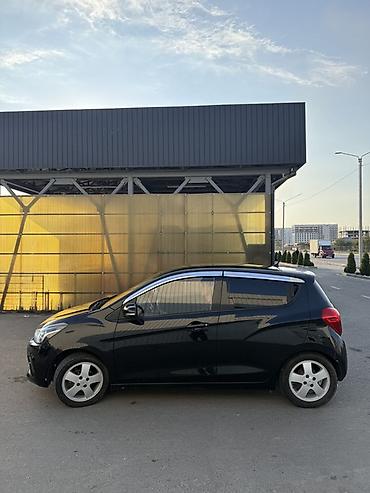 shevrolet lacetti: Chevrolet Spark: 2017 г., 1 л, Автомат, Бензин, Хэтчбэк — 4
