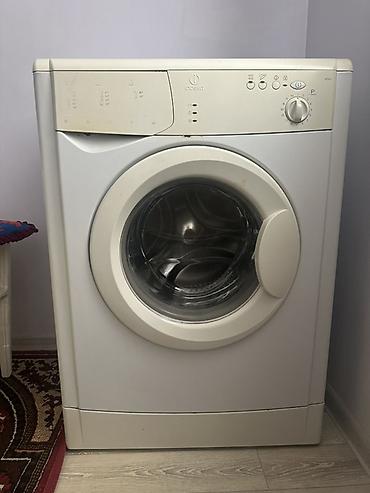 sli: Стиральная машина Indesit WISL 101 Хрипит / на ремонт / на запчасти — 1