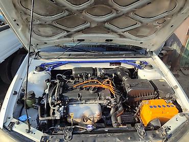 Hyundai: Hyundai Elantra: 2001 г., 1.5 л, Механика, Бензин, Хэтчбэк — 2