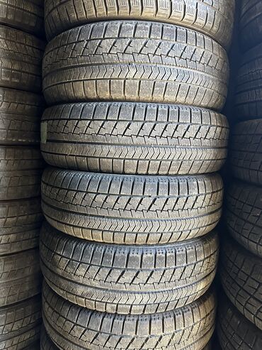 донголок 9: Шины 215 / 60 / R 17, Зима, Б/у, Комплект, Легковые, Япония, Bridgestone