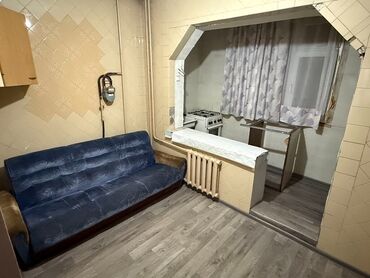 однокомнатная квартира на долгий срок: 1 бөлмө, Кыймылсыз мүлк агенттиги, Чогуу жашоосу жок, Эмерексиз