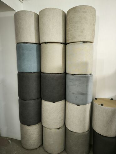 Стулья: Yuvarlaq puf/taburet oturacaqlar - Forma: silindrik, yuvarlaq üst -