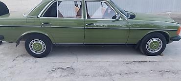 магнитолы для авто: Mercedes-Benz W123: 1982 г., 2 л, Механика, Бензин, Седан — 4