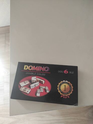 Əskinaslar: Salam işlənmiş domino az işlədilib 1packasi 7 manatdi ümumi 4 dene