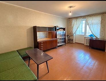 Продажа квартир: 3 комнаты, 63 м², ТЦ Весна Индивидуалка, 4 этаж, Требуется ремонт — 1