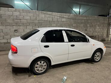 Daewoo: Daewoo Kalos: 2004 г., 1.5 л, Механика, Бензин, Седан — 9