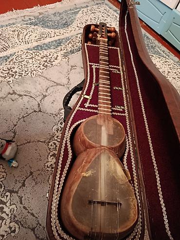 qara canta: Tar satilir təmiz tut agacındandır çanaği qolu isə qoz agacıdir 1250 — 4