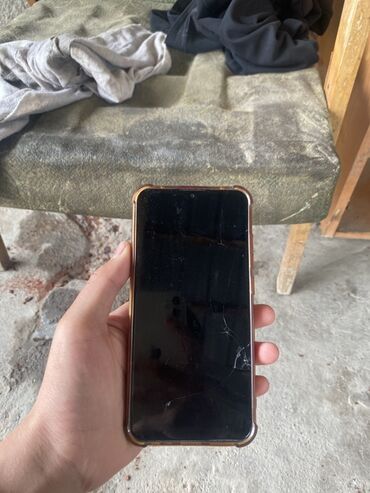обмен на redmi: Redmi, Redmi 8A, Б/у, 64 ГБ, цвет - Красный, 2 SIM