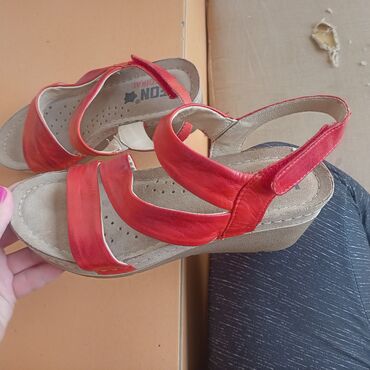 italijanske kozne sandale: Sandale, Leon, 36
