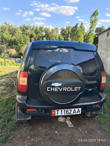 Chevrolet: Chevrolet Нива: 2004 г., 1.7 л, Механика, Бензиновая, Внедорожник — 5