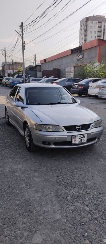 Opel: Opel Vectra: 2001 г., 1.6 л, Автомат, Бензин, Хэтчбэк