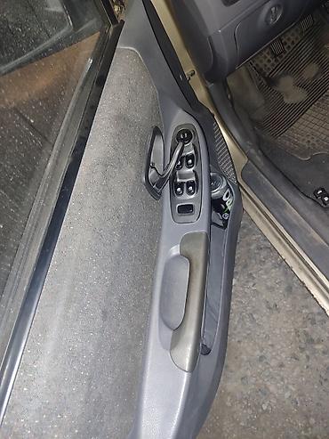 Продажа авто: Hyundai Accent: 2006 г., 1.5 л, Механика, Бензин, Седан — 5