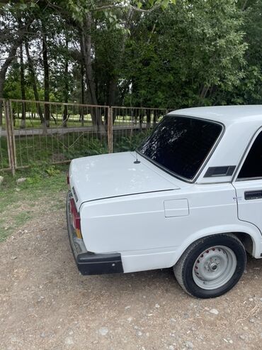 VAZ (LADA): VAZ (LADA) 2107: 1.6 l | 2001 il Sedan — 4