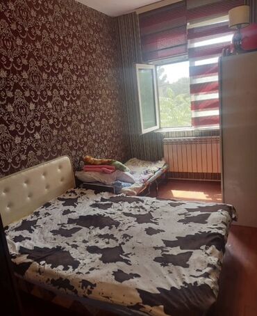 Köhnə tikili: Bakı, 4-cü mikrorayon, 3 otaqlı, Köhnə tikili, m. Memar Əcəmi, 55 kv. m — 5