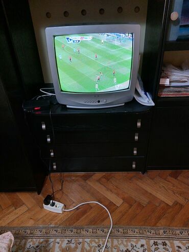 Televizori: ODLICAN Samsung kolor televizor, model tv c2 20 f12, dijagonala ekrana — 3