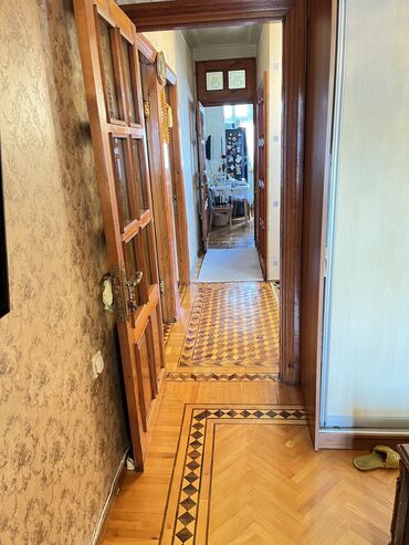 Köhnə tikili: Nərimanov rayonu Atatürk pr. 3 otaqli lelinqrad lahiyəli ev satilir — 7