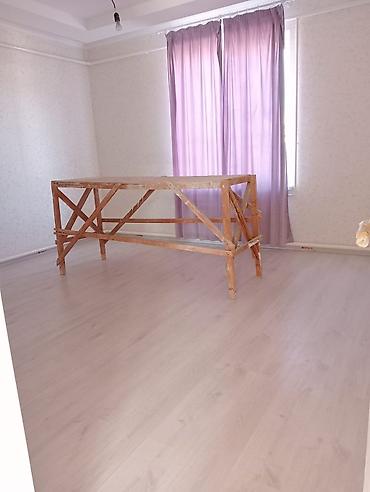 Продажа коттеджей и домов: Продаётся одноэтажный дом с просторным двором. Характеристики: - — 48