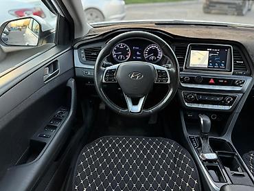 Hyundai: Hyundai Sonata: 2018 г., 2 л, Автомат, Газ, Седан — 8