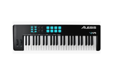 yamaha p45: MIDI-клавиатура Alesis V49 с 49 клавишами обеспечивает динамическое