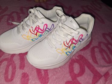 pepco garderoba za devojcice: Skechers, Size - 23