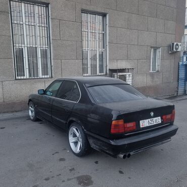 экран на бмв е34: BMW 525: 1992 г., 2.5 л, Механика, Бензин, Седан