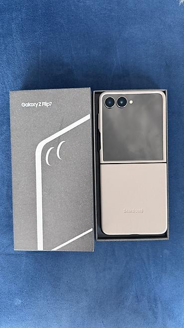 12 pro iphone: Samsung Galaxy Z Flip7, Б/у, 512 ГБ, цвет - Черный — 2