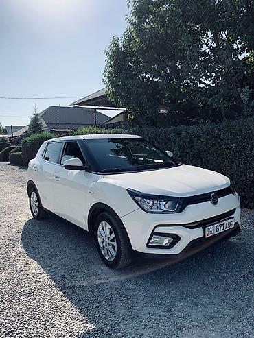 Транспорт: Ssangyong Tivoli: 2018 г., 1.6 л, Автомат, Дизель, Кроссовер — 2