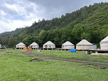 Аренда юрт: Аренда юрты, Каркас Деревянный, 85 баш, Стол, С полом, Казан — 3