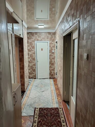 продаю дом рабочий гарадок: 3 комнаты, 72 м², 4 этаж, Косметический ремонт