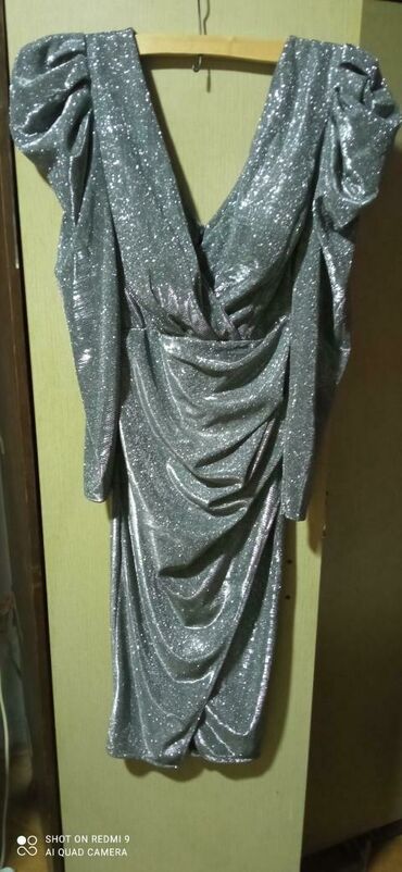 svečane novogodišnje haljine: M (EU 38), color - Silver, Long sleeves