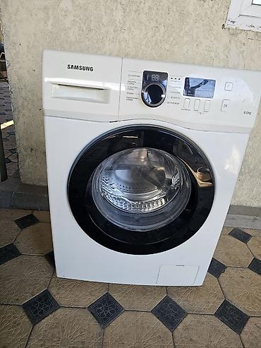 Стиральная машина Samsung с фронтальной загрузкой, максимальная