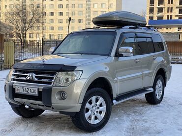 Mitsubishi: Mitsubishi Pajero: 2009 г., 3 л, Автомат, Бензин, Внедорожник