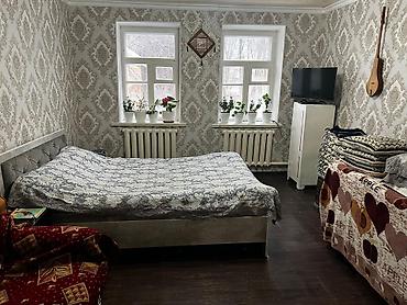 Продажа коттеджей и домов: Продаётся частный дом с большим крытым двором-навесом. Продоется дом — 10