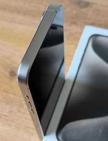 Apple iPhone: IPhone 15 Pro, 256 GB, Natural Titanium, Face ID — 7