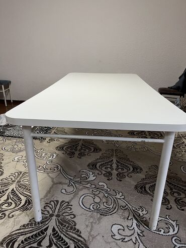 кухонный стол уголок: Кухонный Стол, цвет - Белый, Б/у