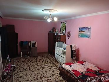 ipatekada olan evler: Mastagada esas yola 50 metr aralida cox gozel heyet evidir. 6 sot — 3
