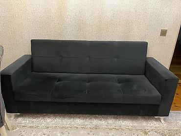 stullar ev ucun: Qara rəngli, müasir üslubda 3 nəfərlik divan. Dizaynı düz xətli və — 5