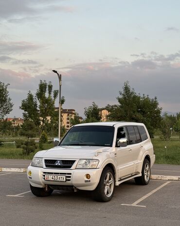 нисан паджеро: Mitsubishi Pajero: 2002 г., 3 л, Автомат, Бензин, Внедорожник