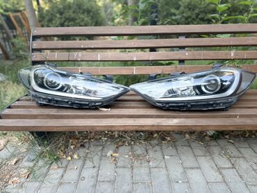 Dönmə işıqları,siqnalları: Komplekt, Yaxın və uzaq vuran işıqlar Hyundai, 2017 il, Orijinal, Yaponiya, İşlənmiş