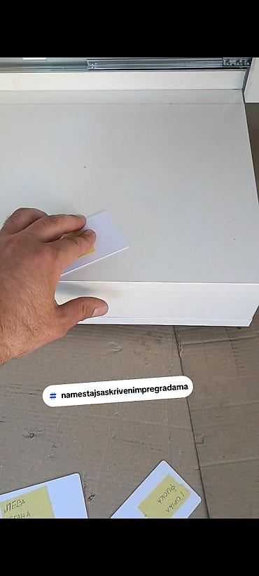 Dressers: -Ormaric sa skrivenim pregradama se se moze izraditi od materijala kao — 5