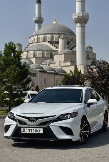 самая дорогая машина в кыргызстане: Toyota Camry: 2017 г., 2.5 л, Автомат, Бензин, Седан