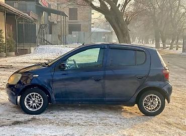 corolla s: Компактный 5‑дверный хэтчбек синего цвета. 1 куб . на продажу авто — 1