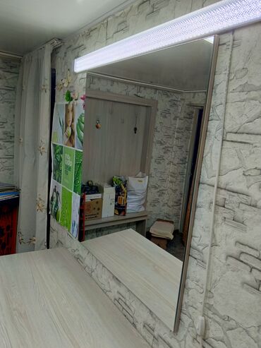 зеркало дома: ПРОДАЮ ЗЕРКАЛО навесное. оборудование для парикмахерской длина