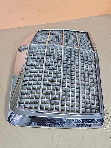 114: Решетка радиатора Mercedes-Benz 1970 г., Б/у, Оригинал — 5
