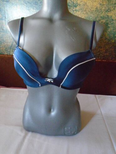 Brushalteri, Bralete: Dva prelepa brushaltera. Fantastičan Hunkemoller brushalter, kopča se — 11