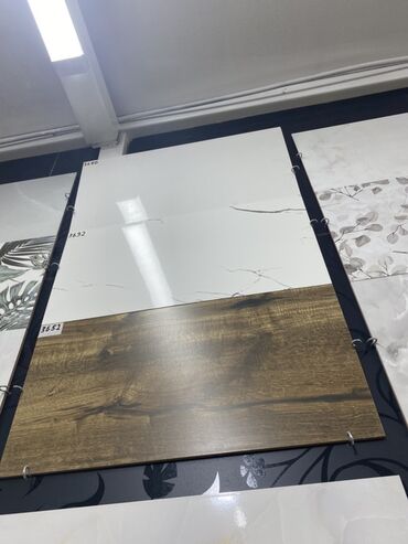 Керамическая плитка: **🔥 ПРОДАМ КАФЕЛЬ ОТ 550 сом/м²!** **✔ В НАЛИЧИИ:** ▫️ **120х60 — 20