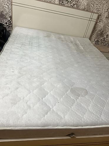 Ortopedik yaylı döşək - Ölçü: təxminən 140x200 sm (iki nəfərlik). -