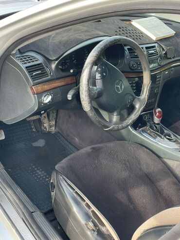 Mercedes-Benz: Mercedes-Benz E-Class: 2004 г., 2.2 л, Автомат, Дизель, Седан — 11