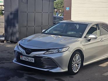 byd khan: Toyota Camry: 2018 г., 2.5 л, Автомат, Гибрид, Седан — 9